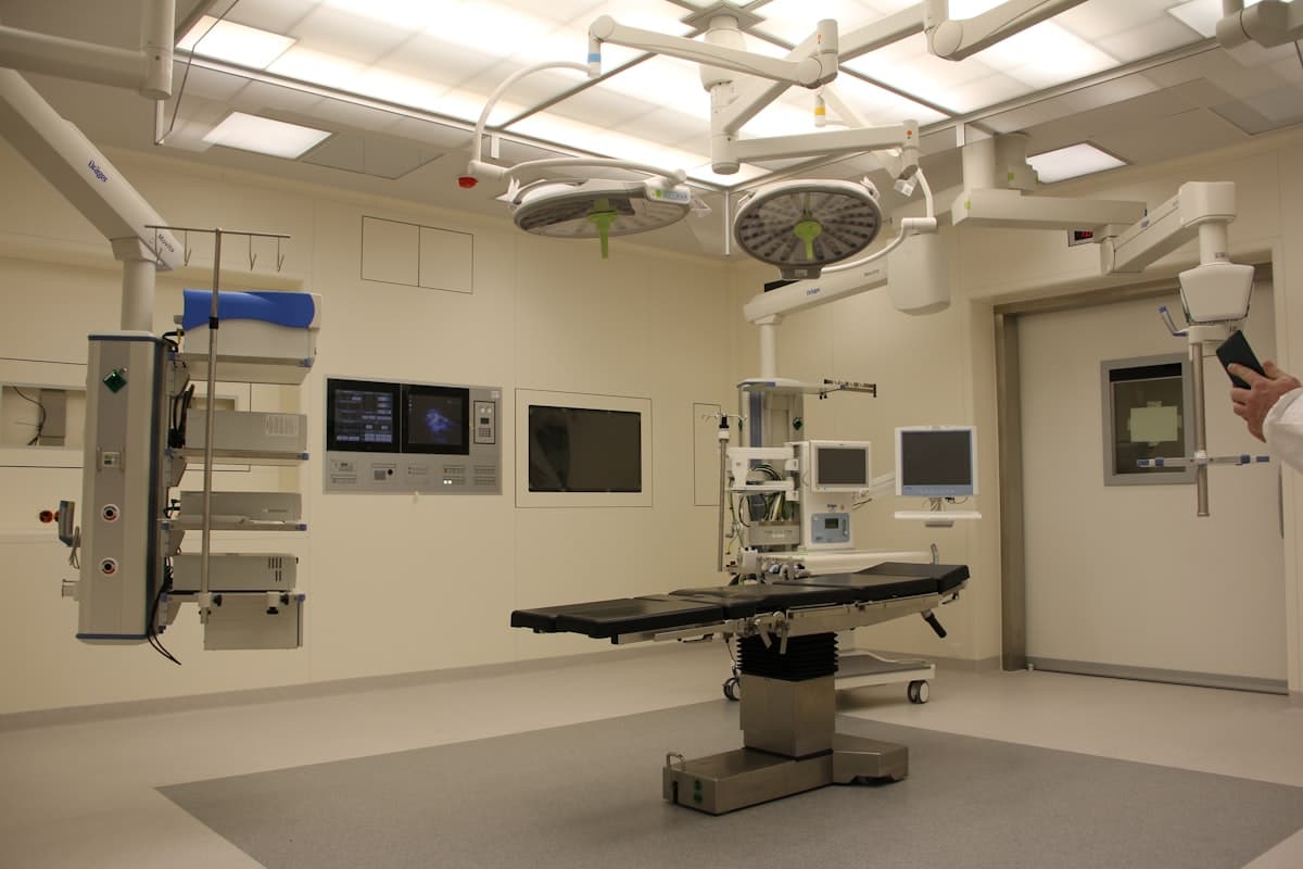 Advanced operating theatre